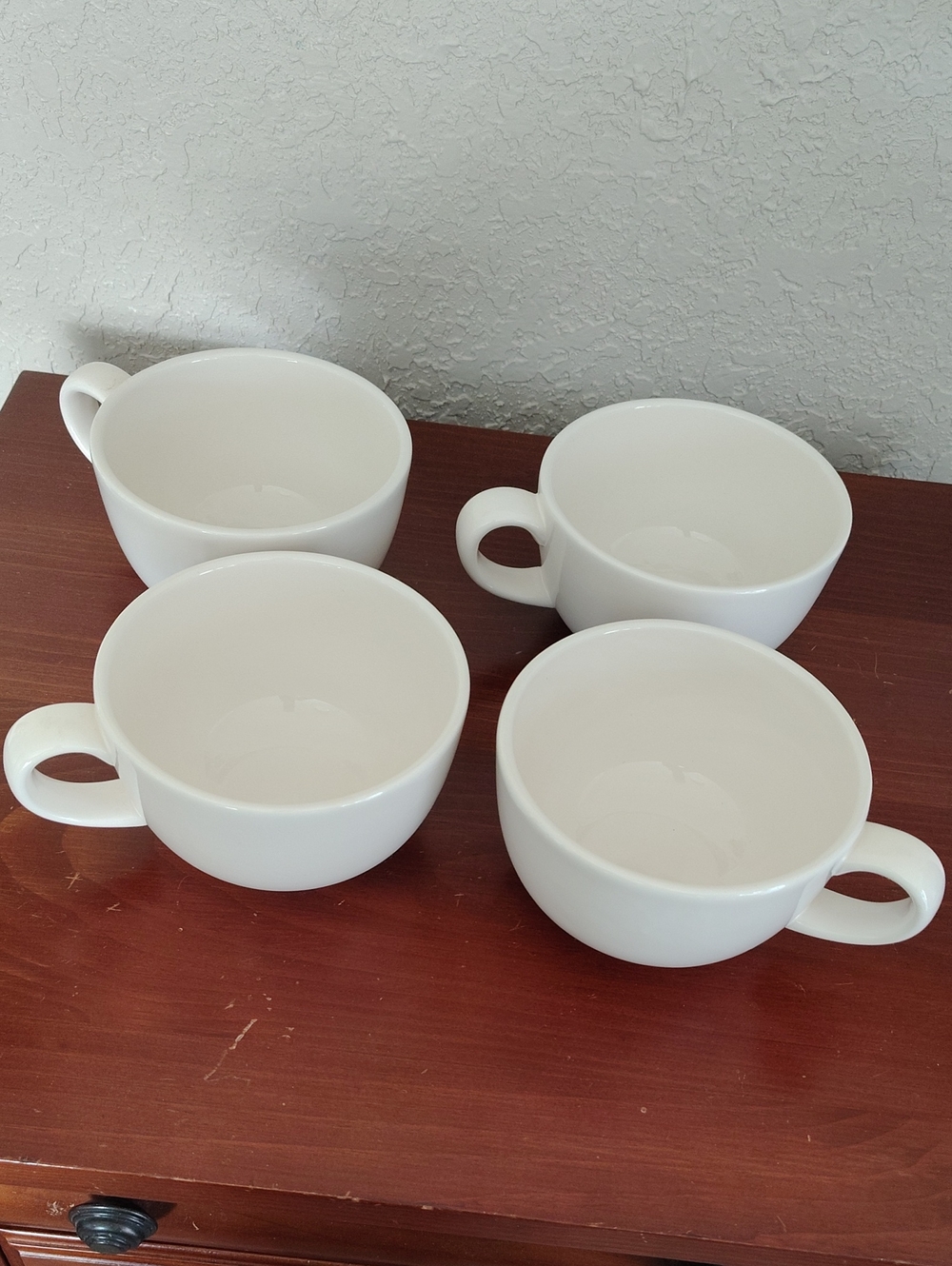 Pottery Barn Sauselito Mugs Set Of 4 Cream Color